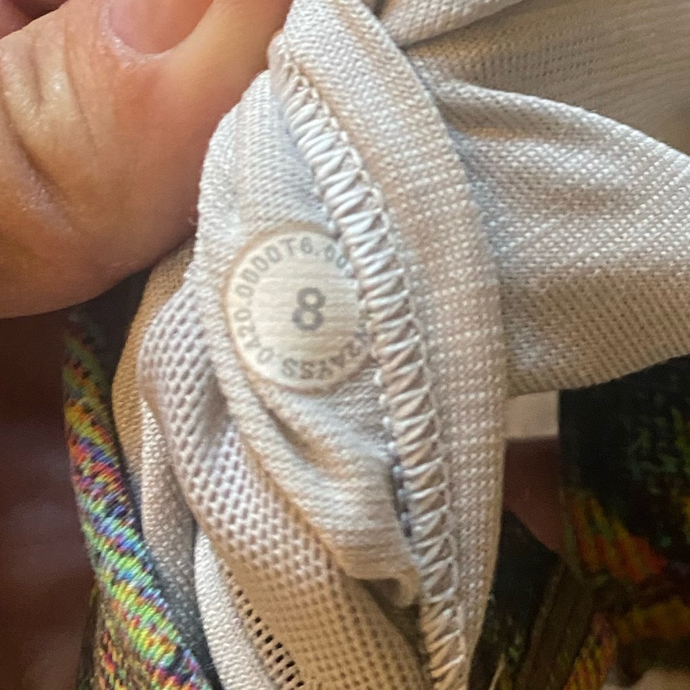 lululemon Energy Bra- Size 8 Multicolor Crisscross Back - Picture 3 of 3